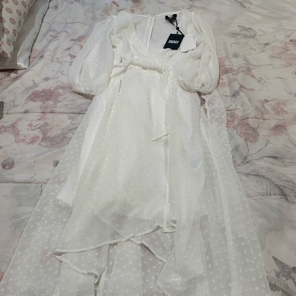 New with tag - Picture 2 of 4